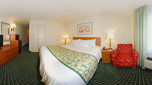 Fairfield Inn & Suites Ames Exterior photo